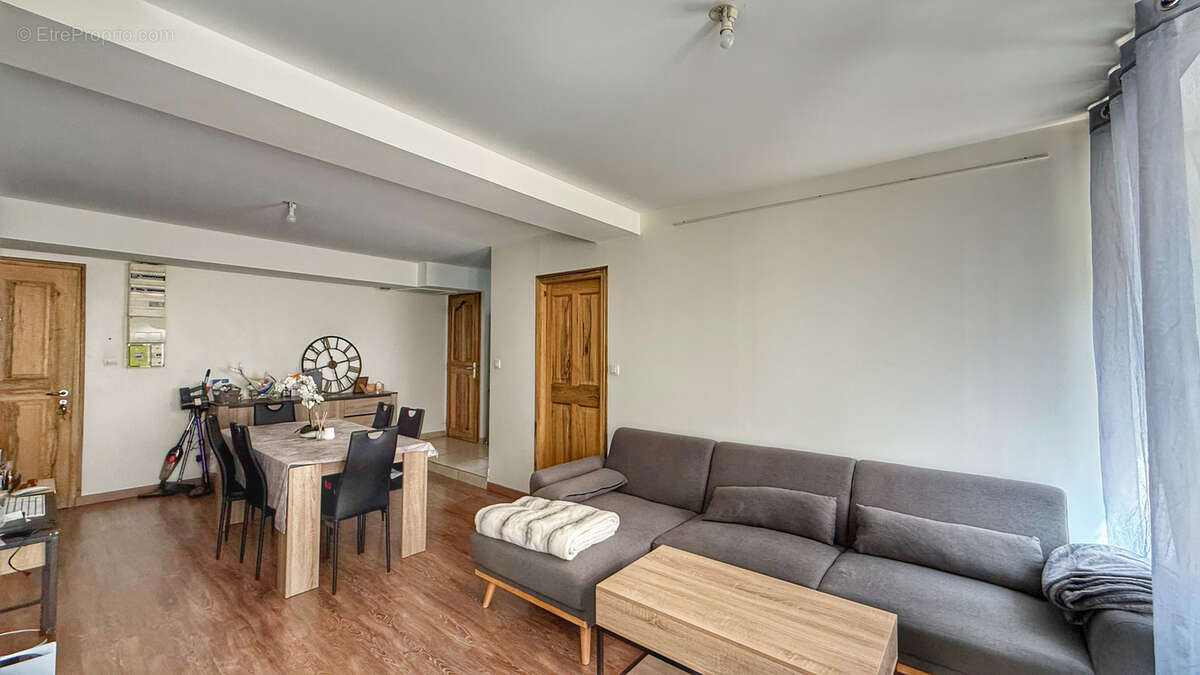 Appartement à LE GRAND-LEMPS