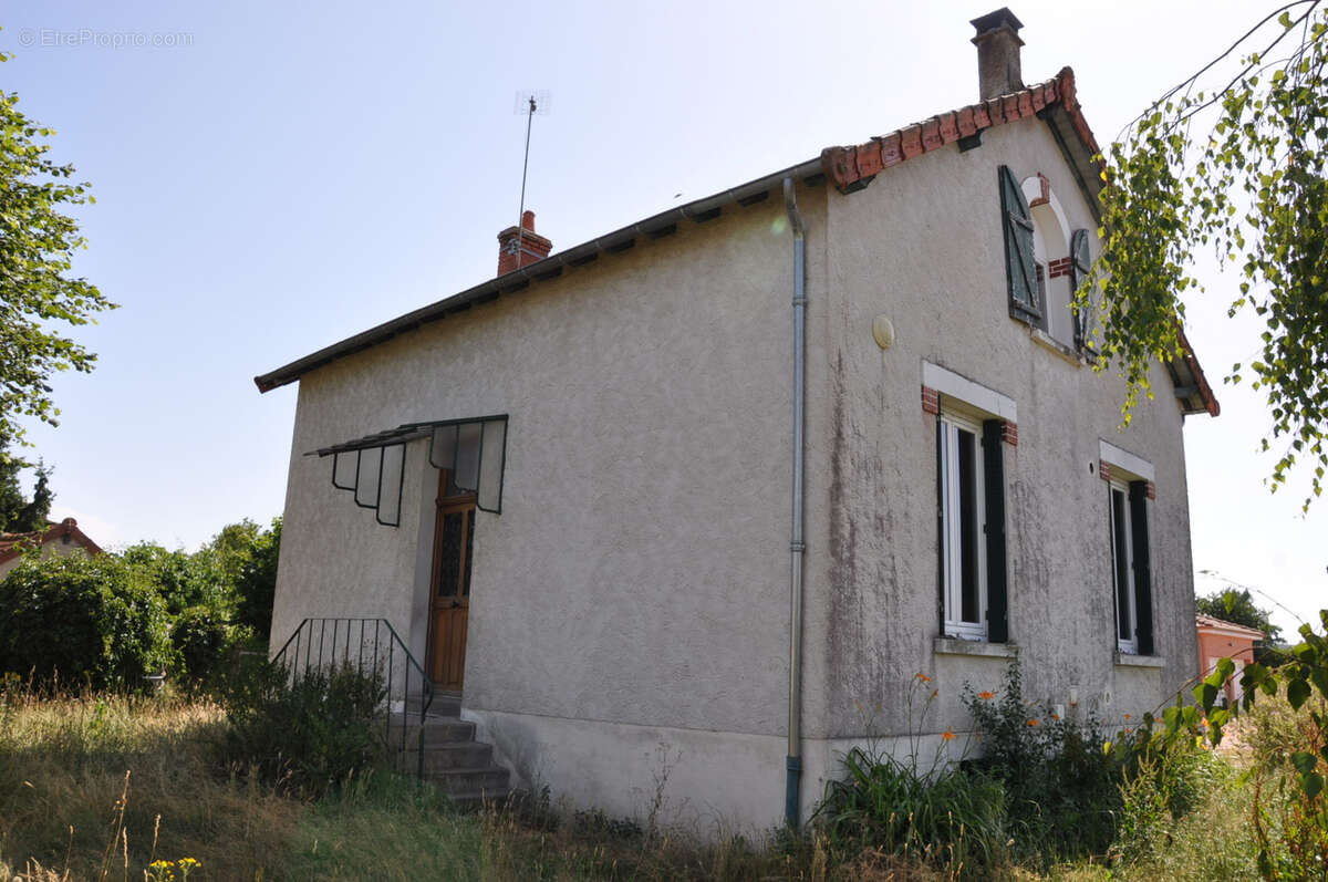 Belle maison des années 30, proche des commodités, terrain de 2120 m2 - photo 12