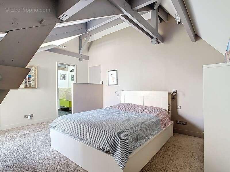 Maison à ASNIERES-SUR-SEINE