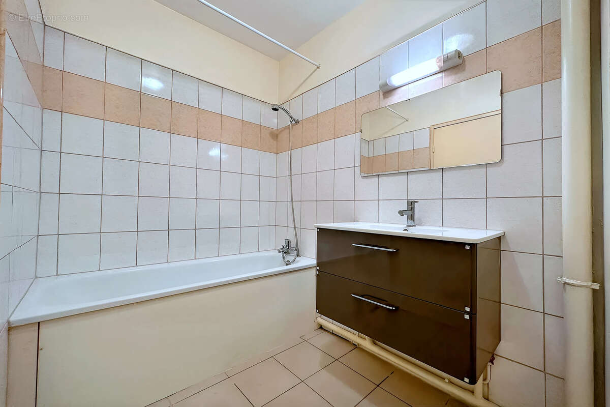 Appartement à SAINT-DENIS