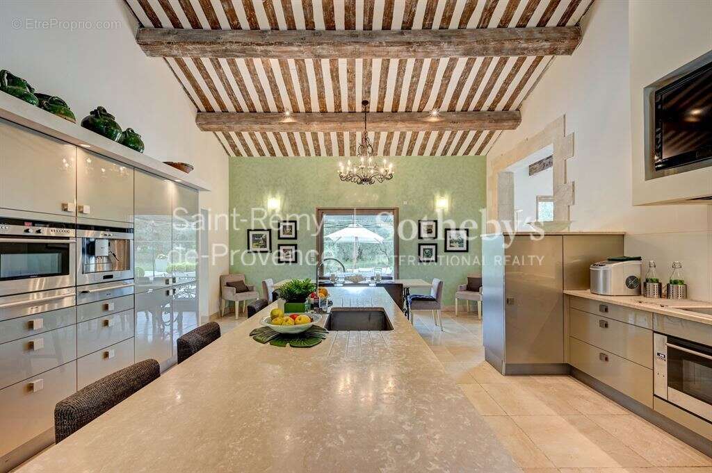 Maison à EYGALIERES