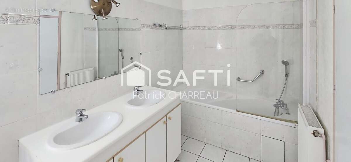 Photo 8 - Appartement à BRIVE-LA-GAILLARDE