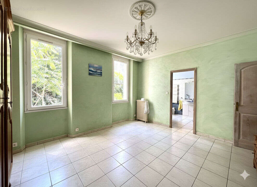 Maison à MARSEILLE-4E
