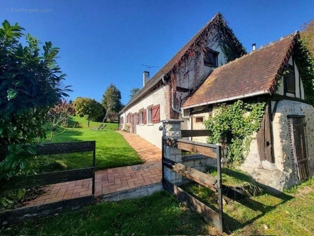 Maison à AUTHON-DU-PERCHE
