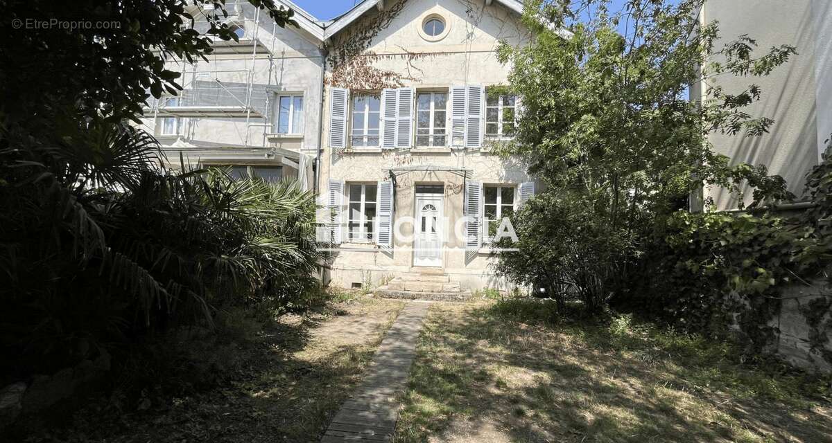 Maison avec jardin au centre ville - photo 25