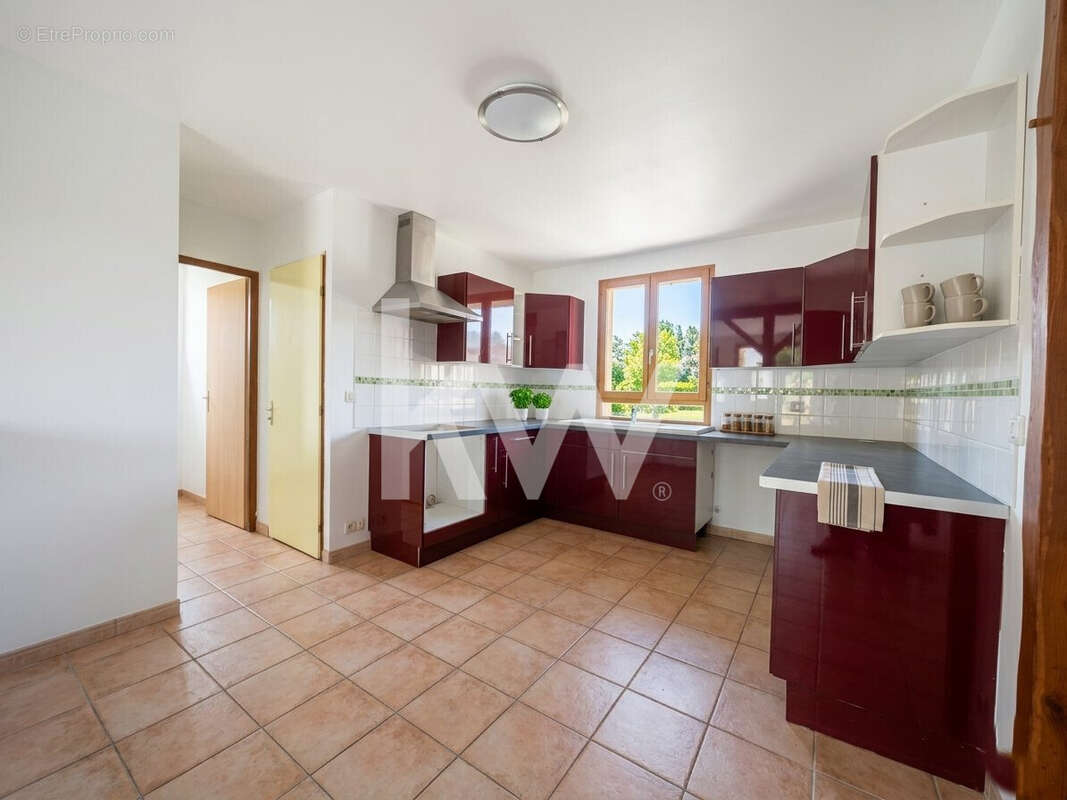 Maison 115 m² à Saint-Sigismond  - photo 2