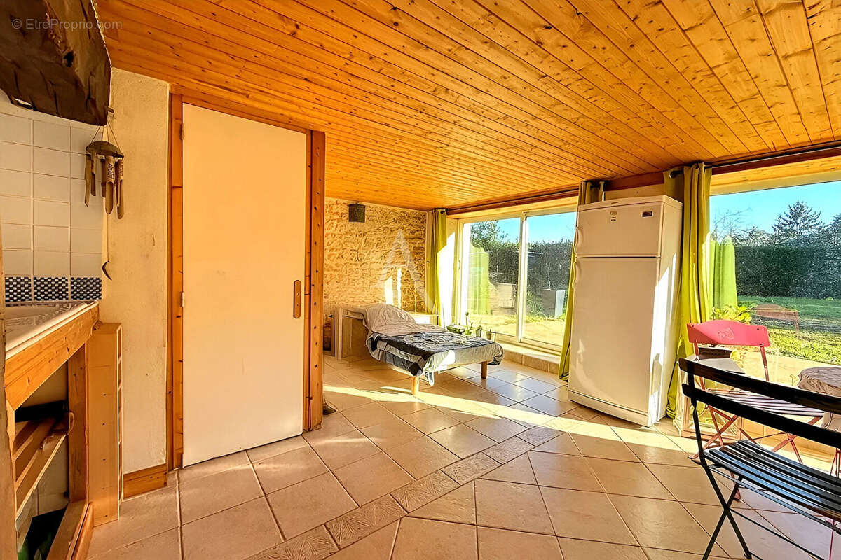 Maison à LA CAILLERE-SAINT-HILAIRE