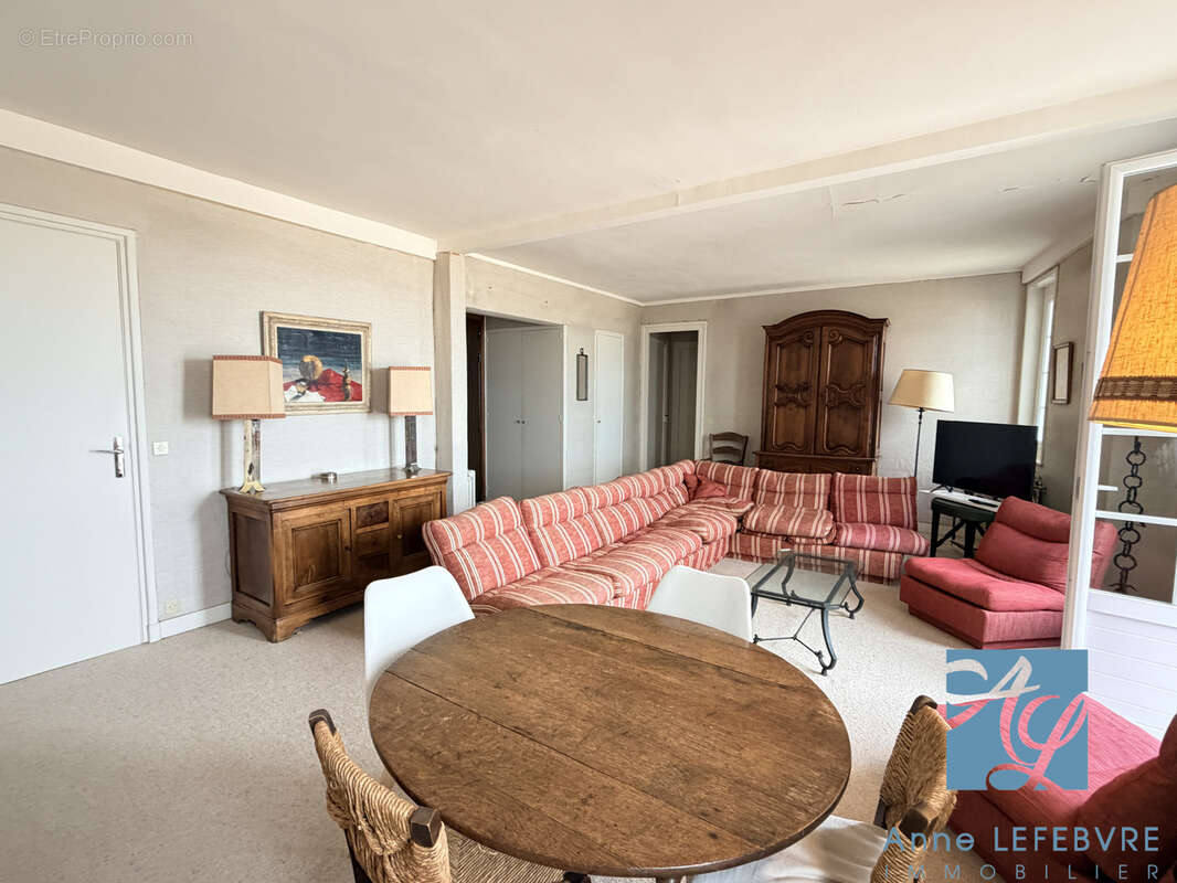 Appartement à TROUVILLE-SUR-MER