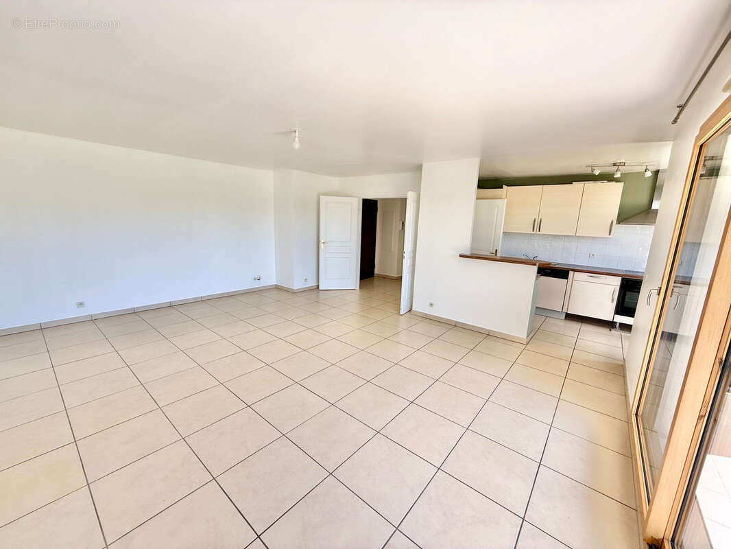 Appartement à FERNEY-VOLTAIRE