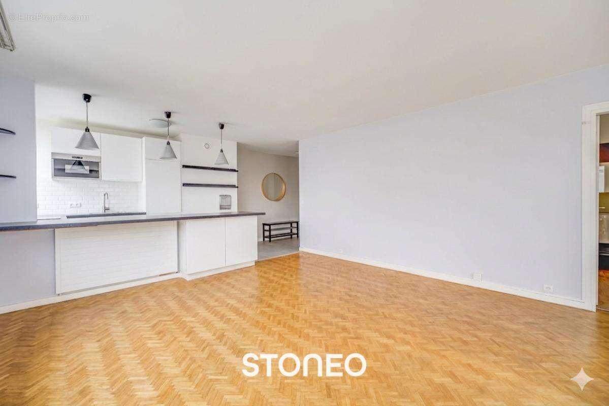 Appartement à NEUILLY-SUR-SEINE