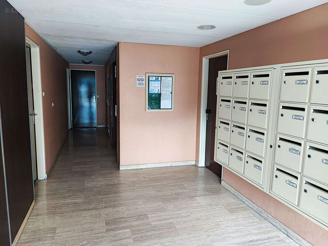 Appartement à SAINT-JEAN-DE-BRAYE