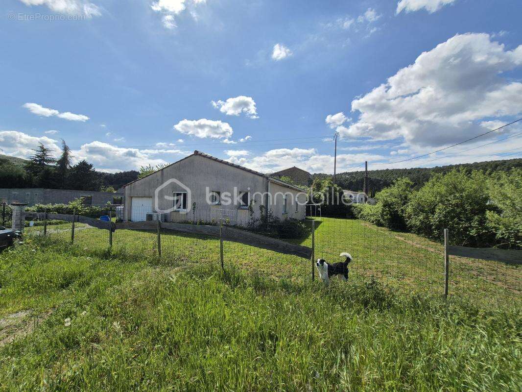 Ensemble immobilier - photo 11