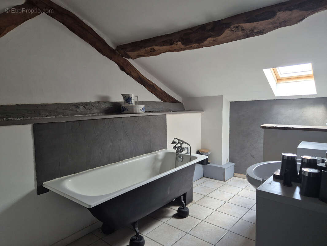 Maison à MONTAGRIER