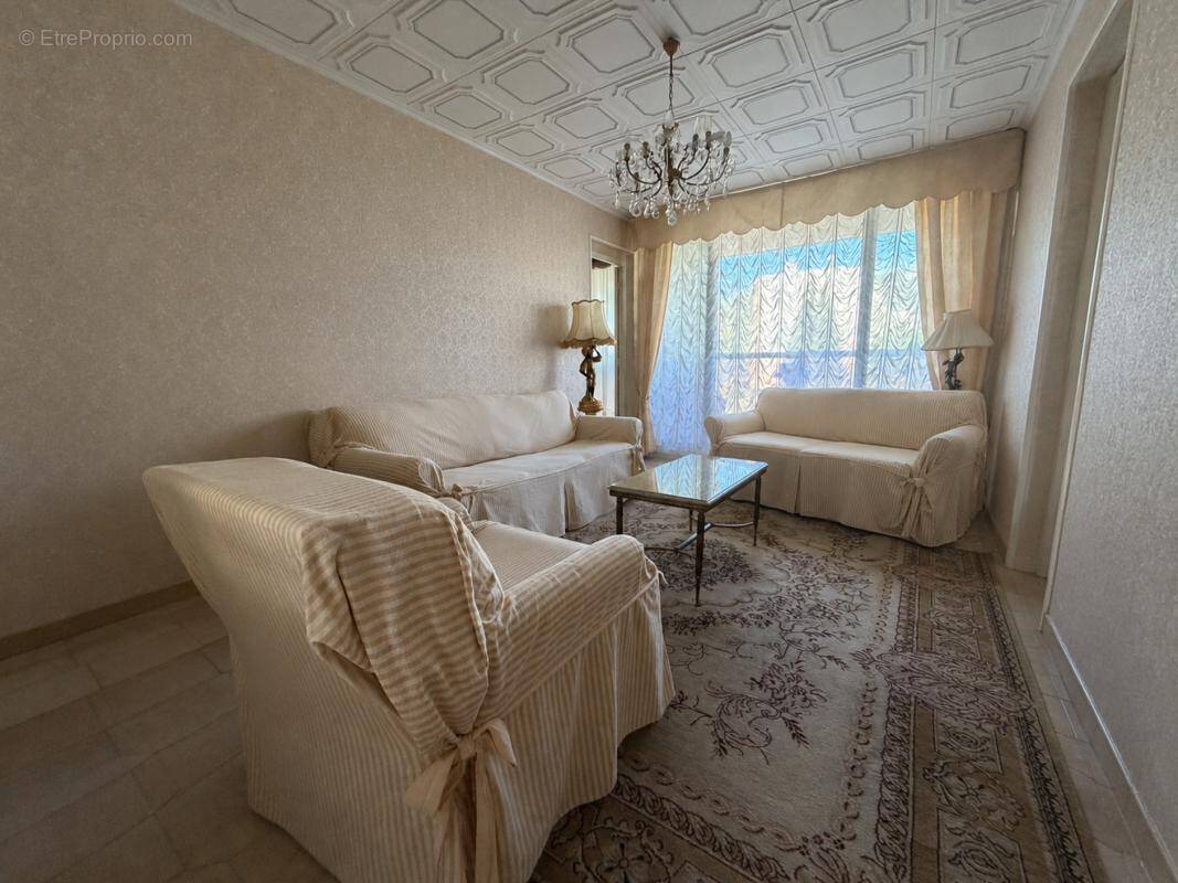 Appartement à MARSEILLE-10E