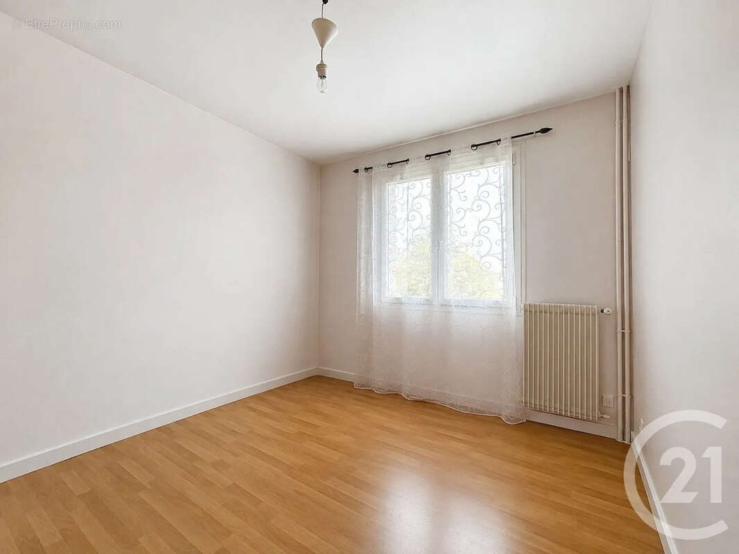 Appartement 70 m² à Romilly-Sur-Seine  - photo 7