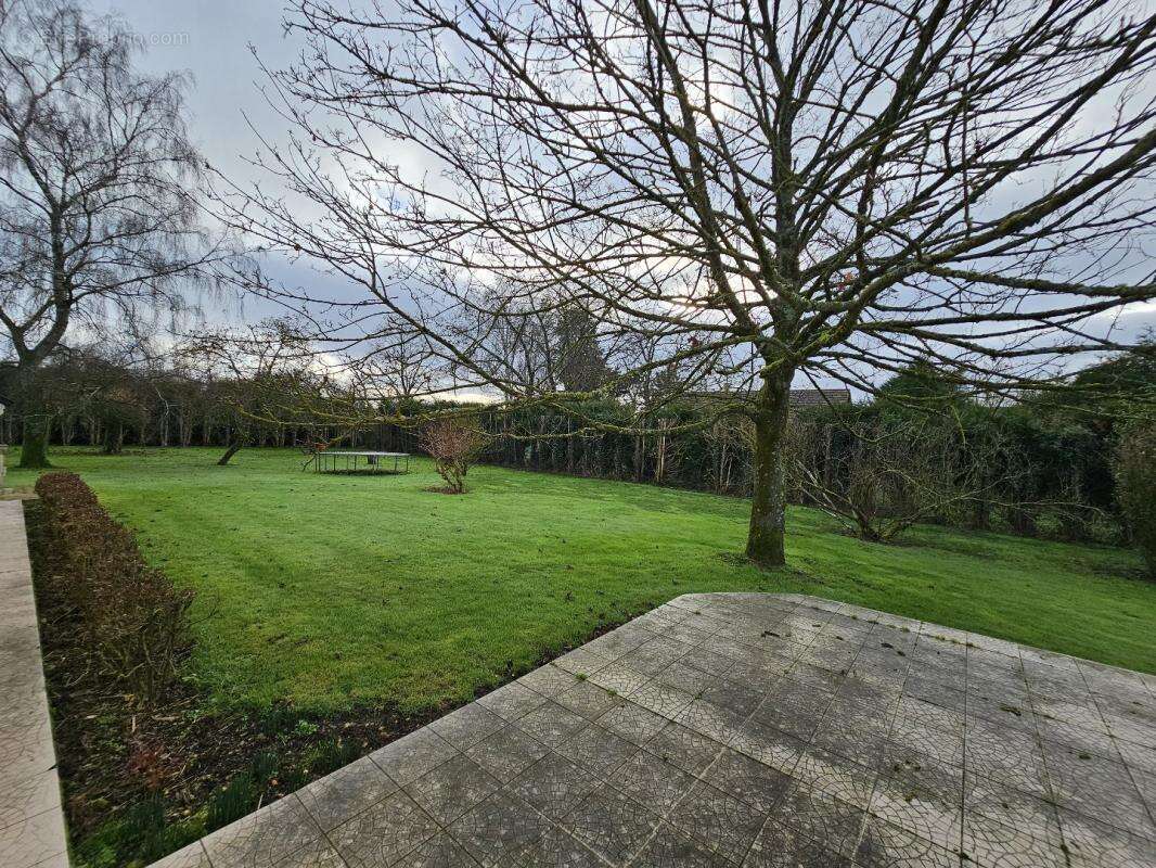 Maison à BERVILLE-EN-ROUMOIS