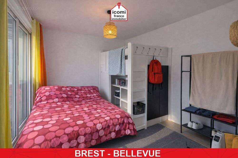 Finistere - brest (29200) - a vendre - appartement 74m² - 3 chambres - balcon - cave - dalle beton - ascenseur - commerces a pro - photo 4