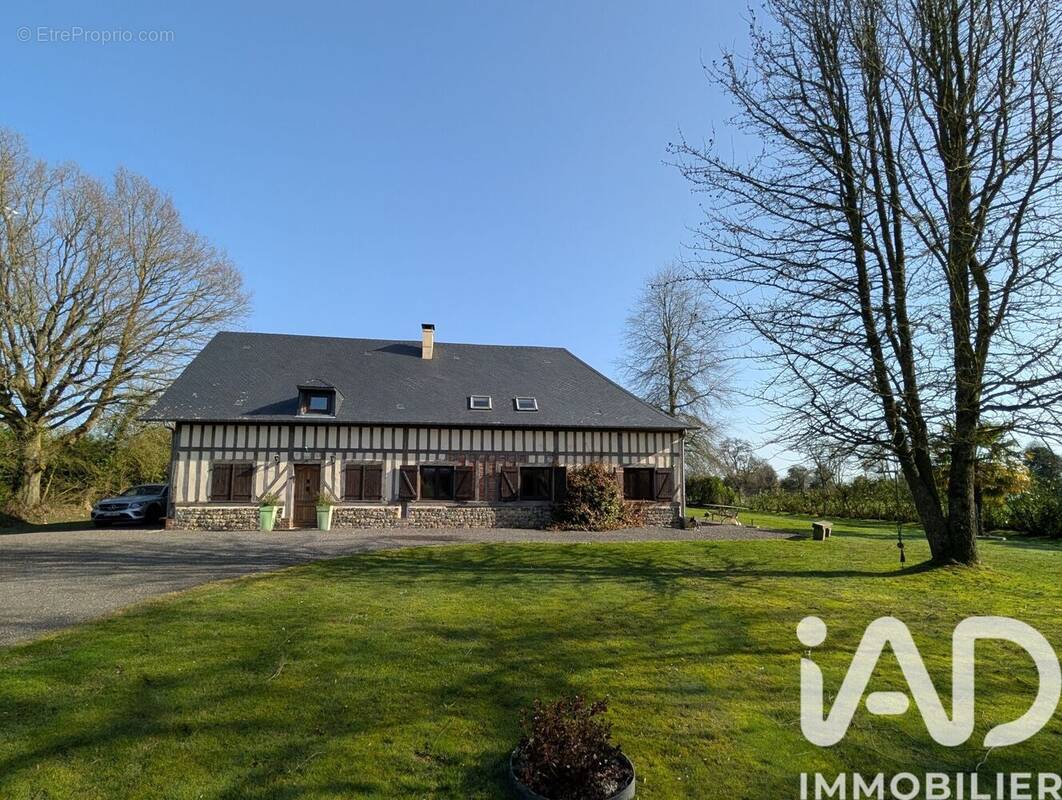 Photo 1 - Maison à SAINT-ETIENNE-L'ALLIER