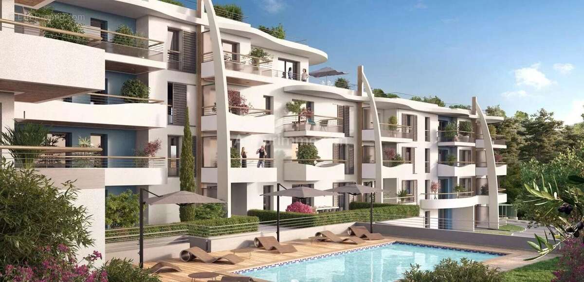 Appartement à VILLENEUVE-LOUBET