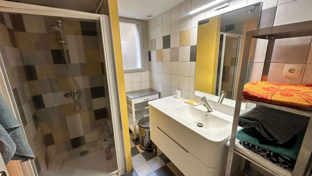 Appartement à BOURG-DE-PEAGE