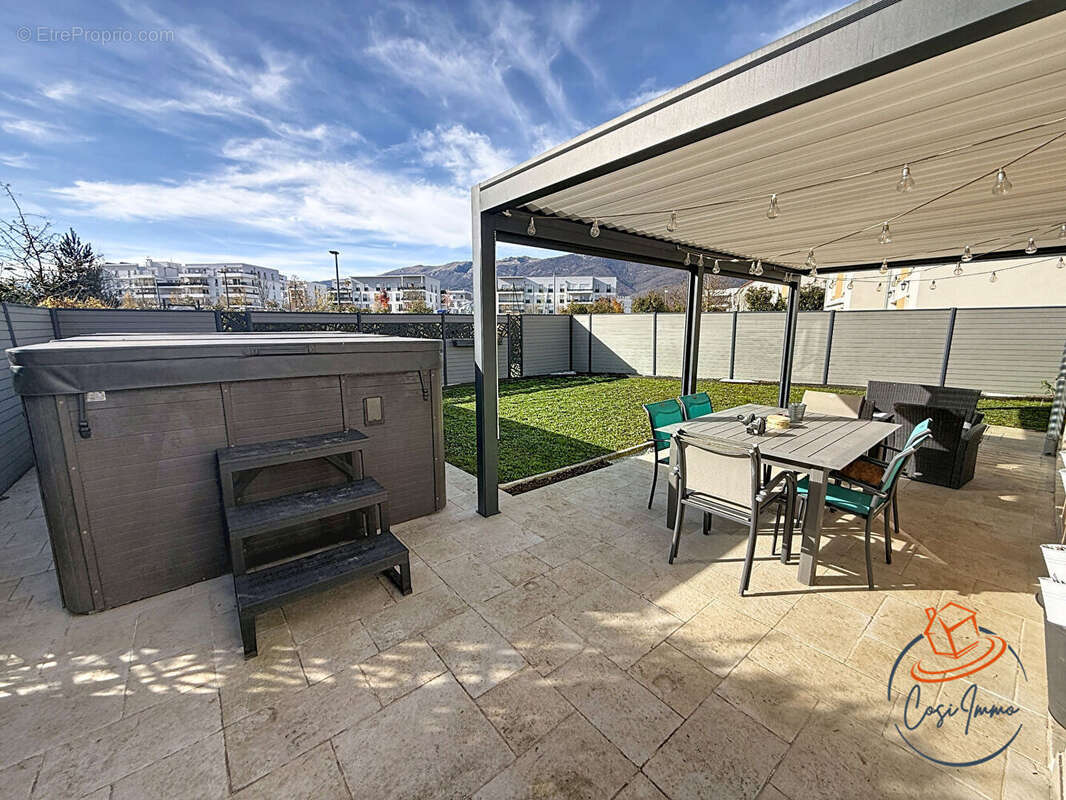 Maison à SAINT-GENIS-POUILLY