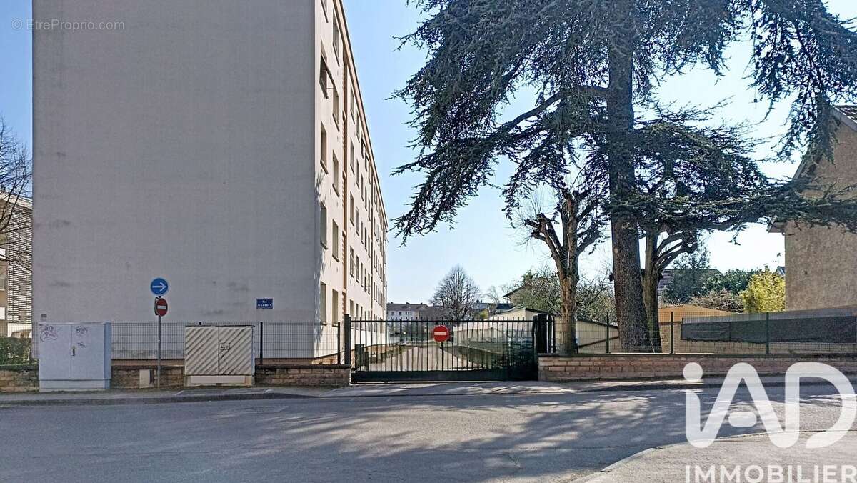 Photo 7 - Parking à DIJON