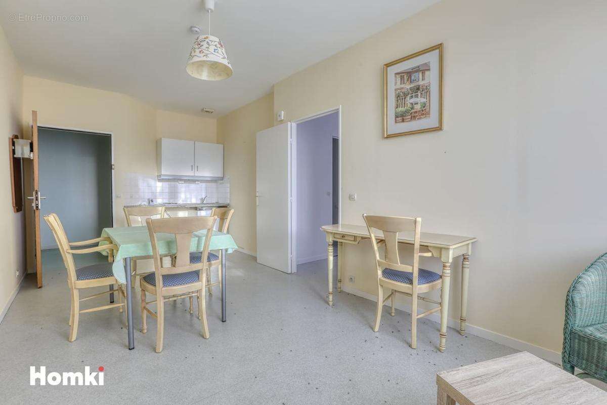 Appartement à TRIE-CHATEAU