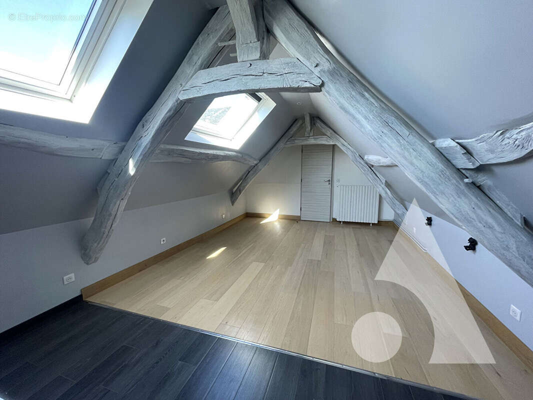 Maison à CREPY-EN-VALOIS