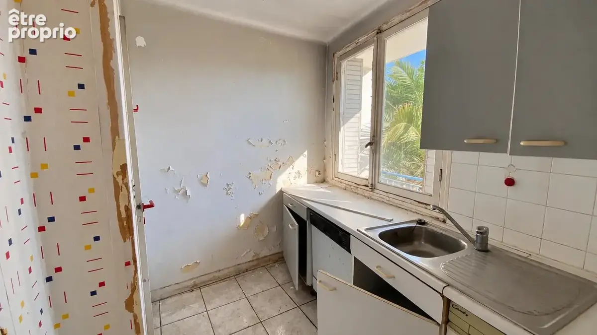 Cannes - bas croix des gardes - vente 2 pièces de 46,14 m2 - balcon - cave - photo 5