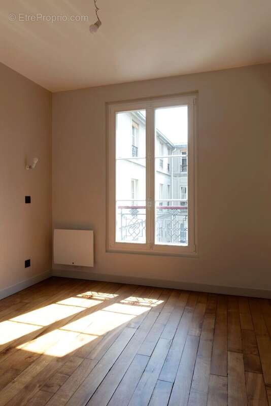 Appartement à PARIS-7E