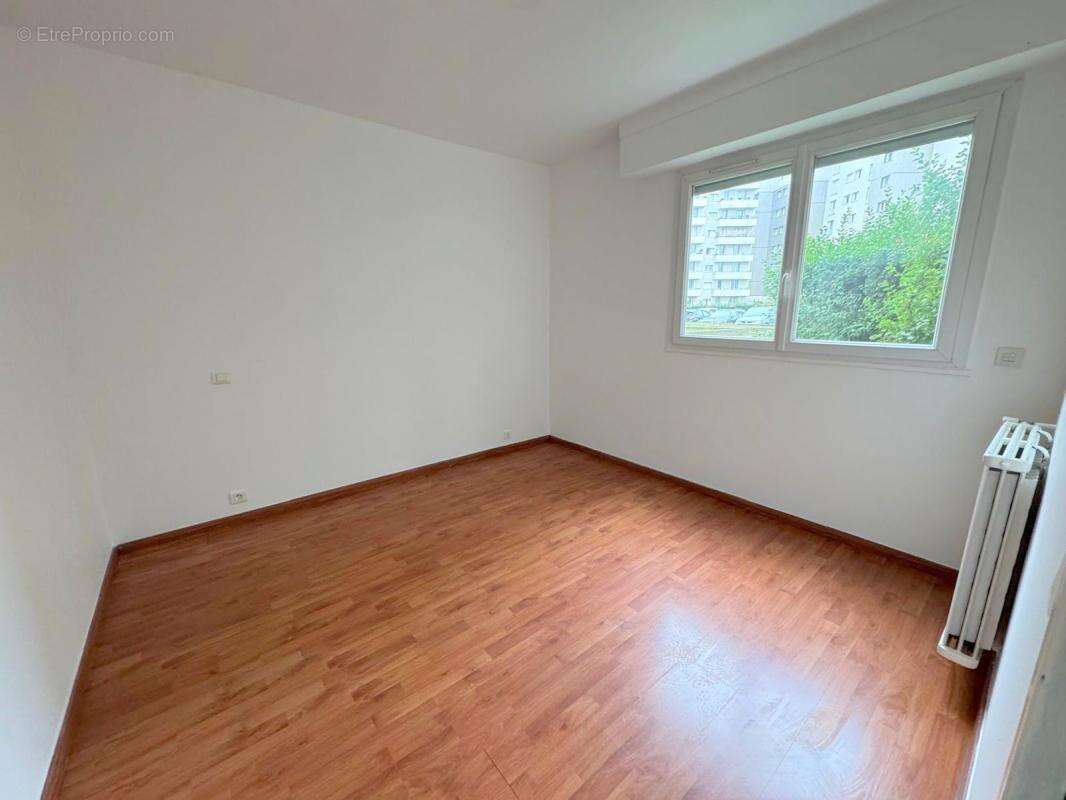 Appartement à LE BOURGET
