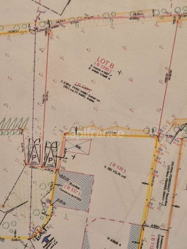 Terrain à VEZENOBRES