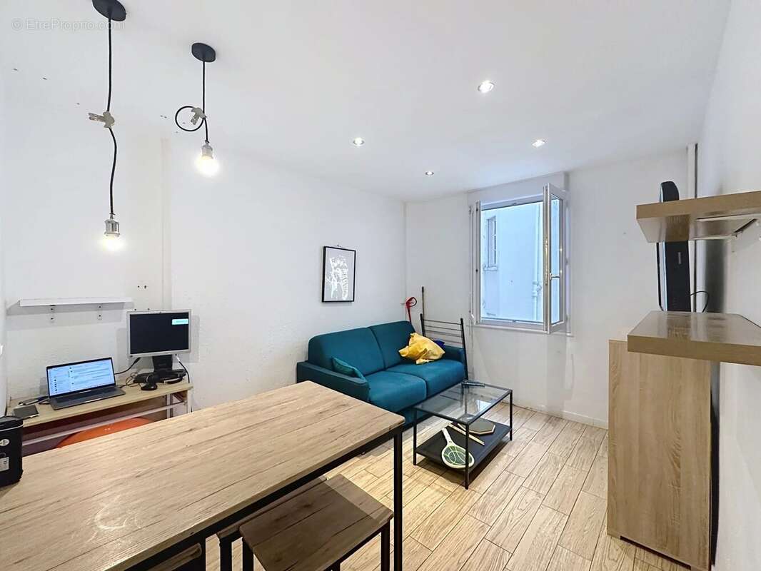 Appartement à MARSEILLE-7E