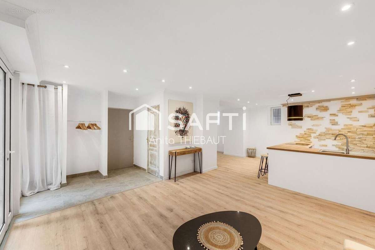 Photo 4 - Appartement à FREJUS