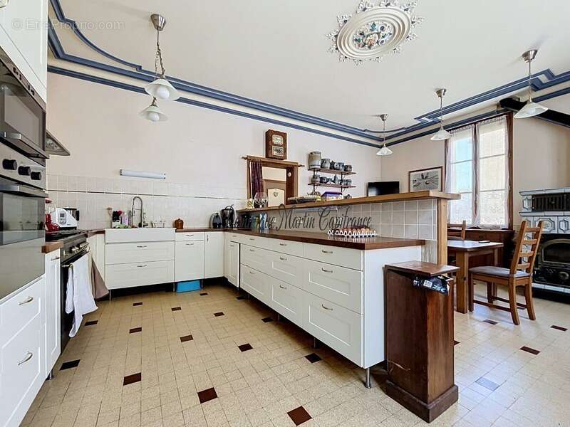 BEAUMONT SUR DEME (72)-EXCLUSIVITÉ – Maison de caractère 181 m² – Atelier 78 m² – 5 chambres - photo 2