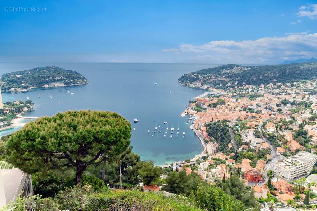 Appartement à VILLEFRANCHE-SUR-MER