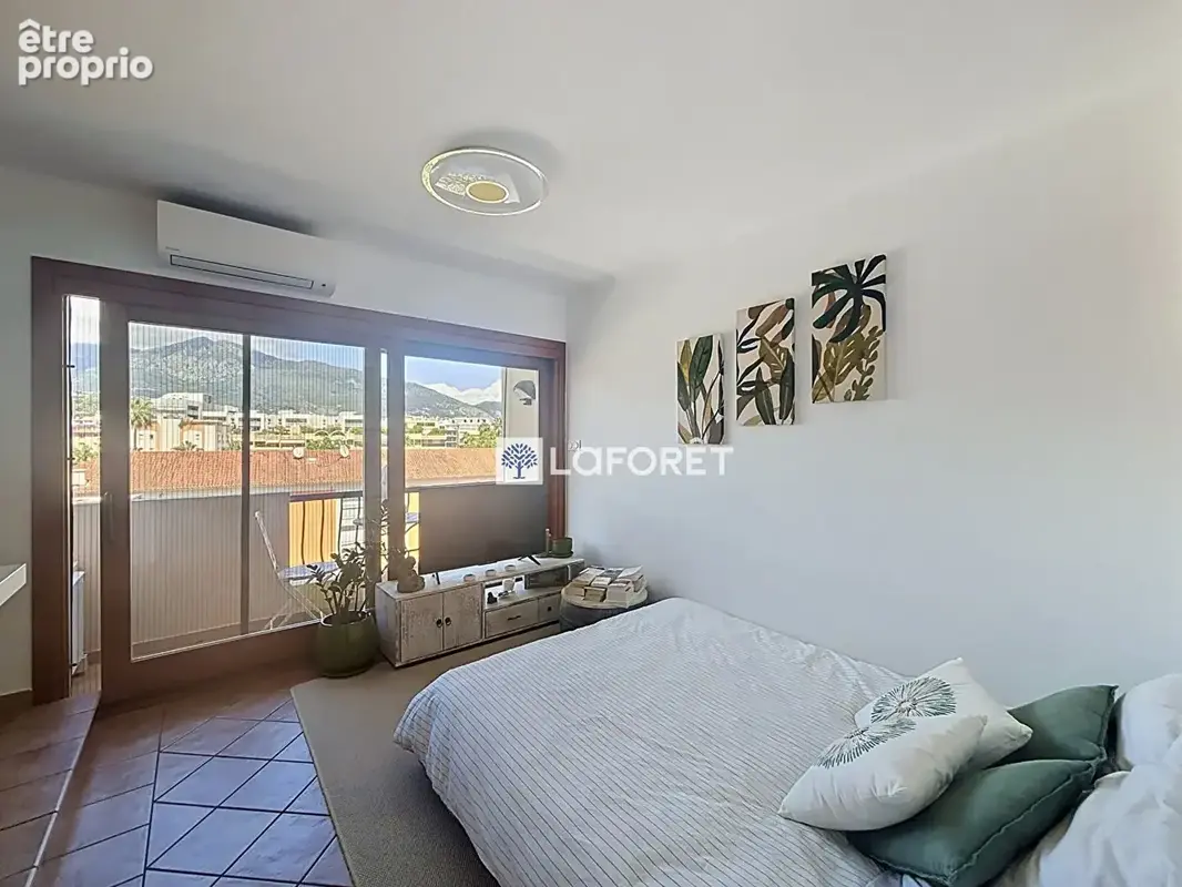 Roquebrune Cap Martin 2 pièces 30 .36 m2 - dernier étage - vue mer  - grande terrasse - photo 8