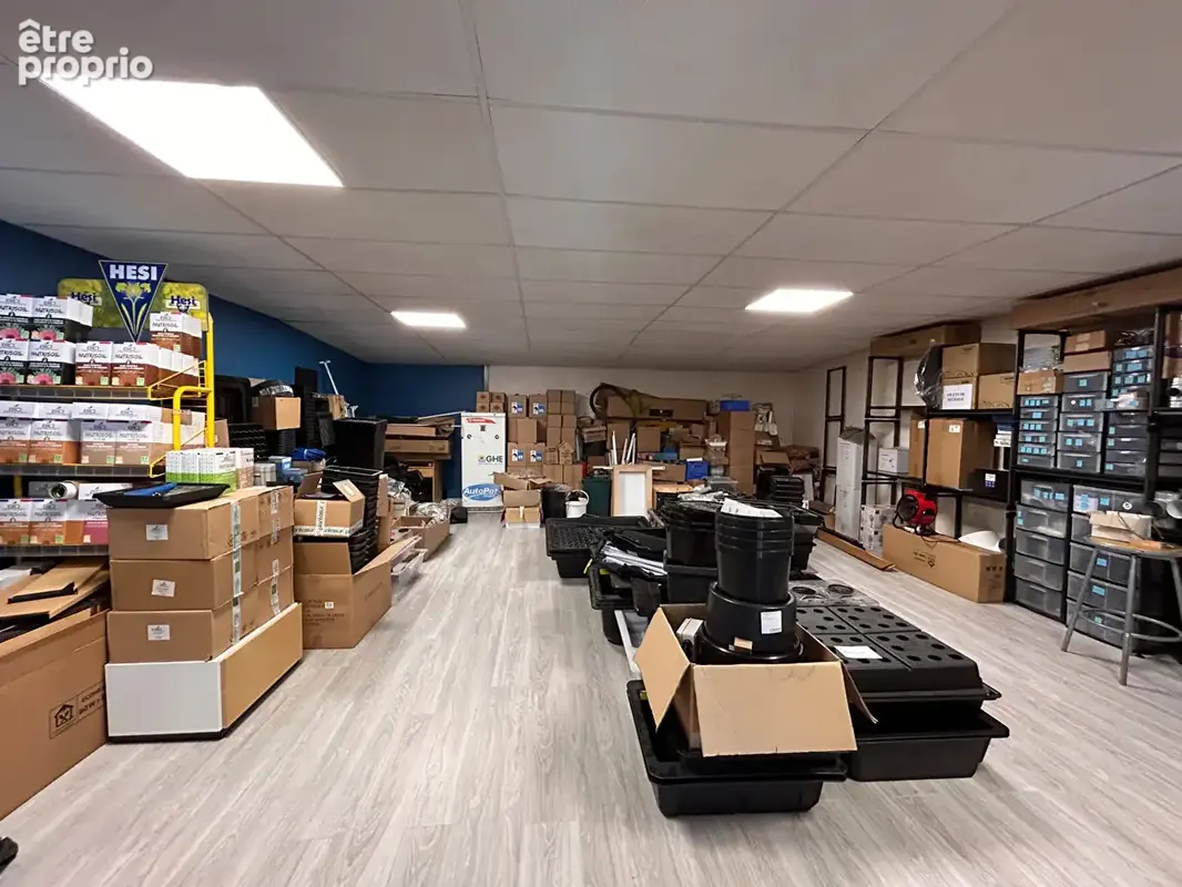 Cellule de 195 m² -  Centre commercial de Pirey - photo 5