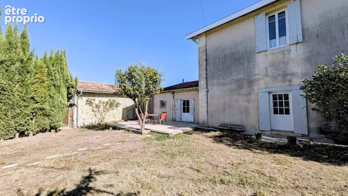 Maison de ville en pierre avec studio indépendant et grand garage  Portets - photo 10