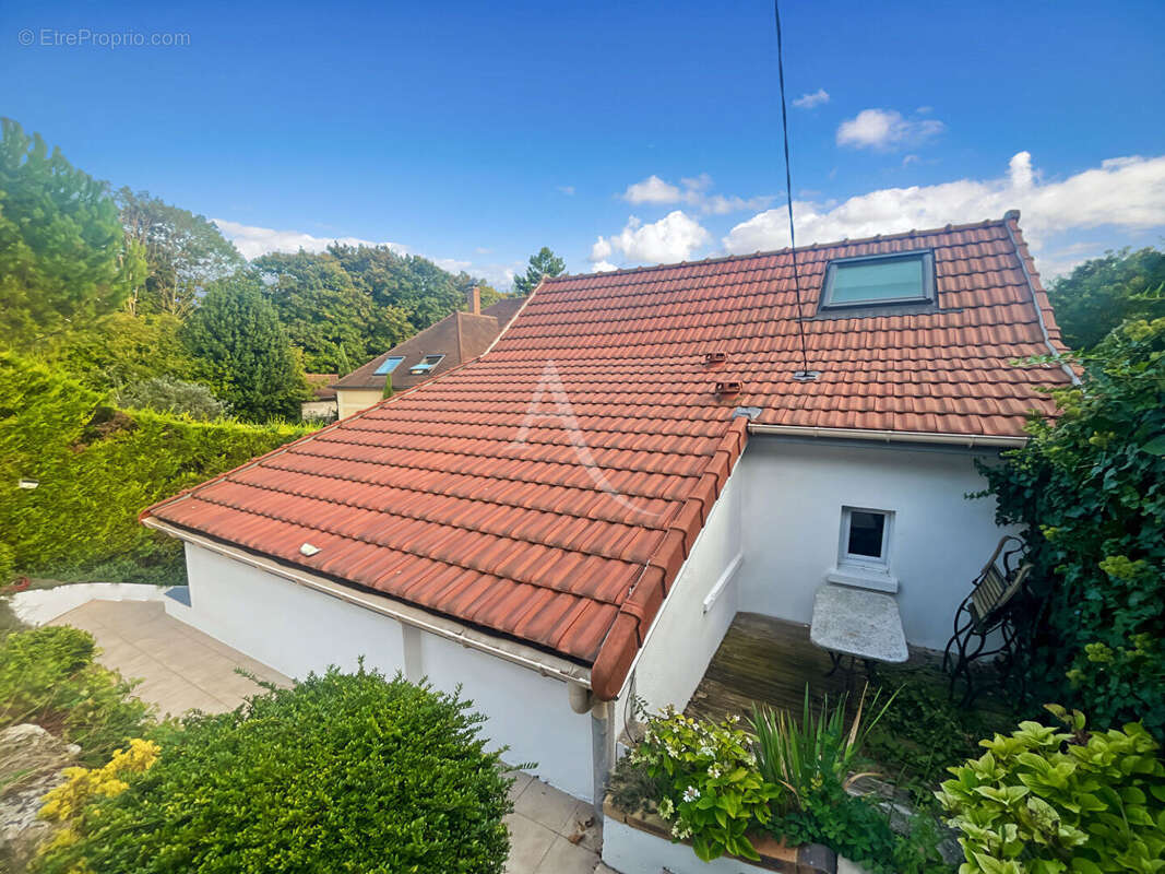 Maison à VAUX-SUR-SEINE