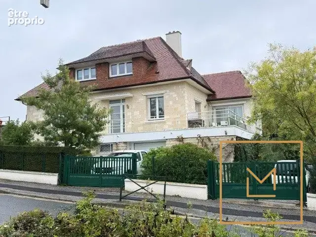 Maison 11 pièces 201 m² à vendre à Caen (14000) - photo 1