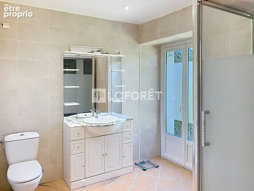 Maison familiale avec dépendances 8 pièce(s) 175 m2 - photo 9