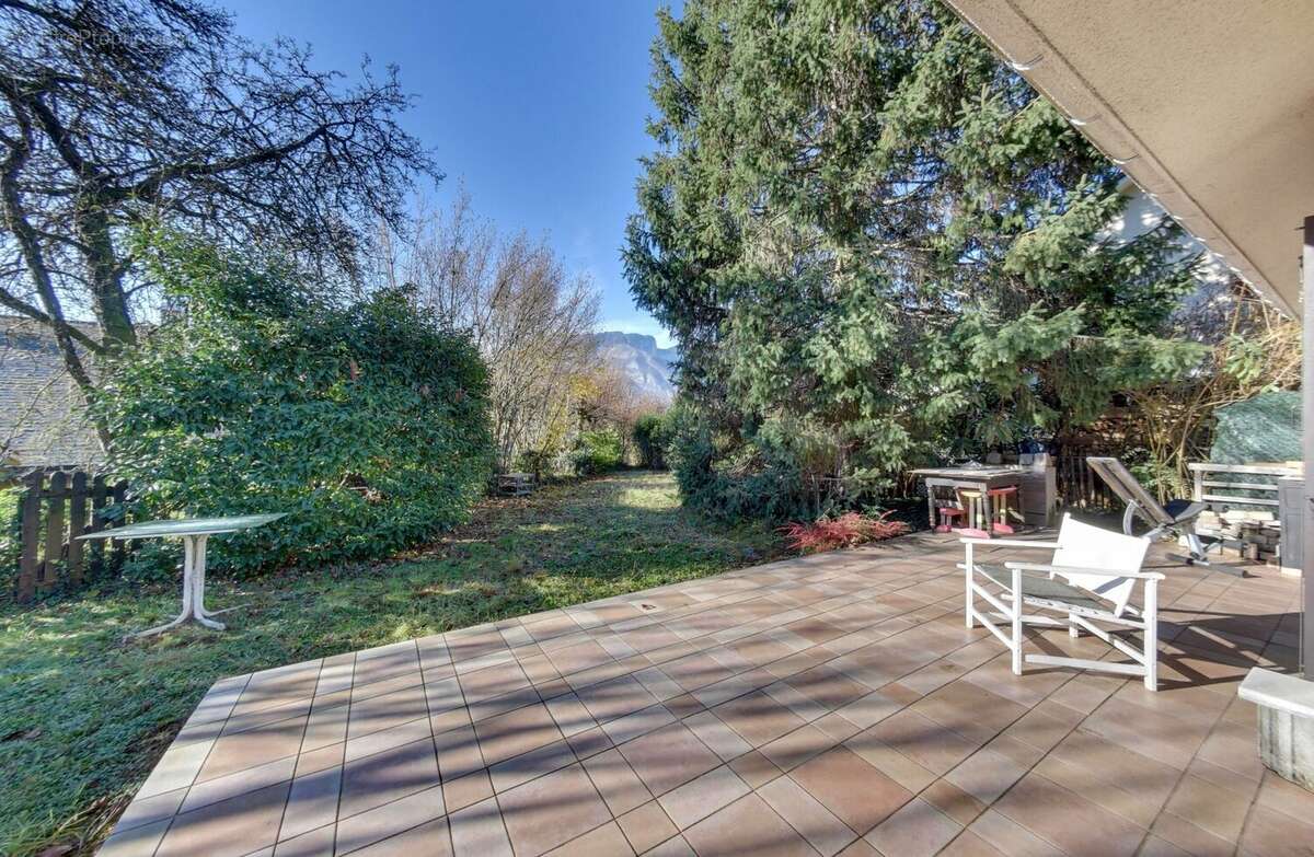 Maison à SAINT-EGREVE