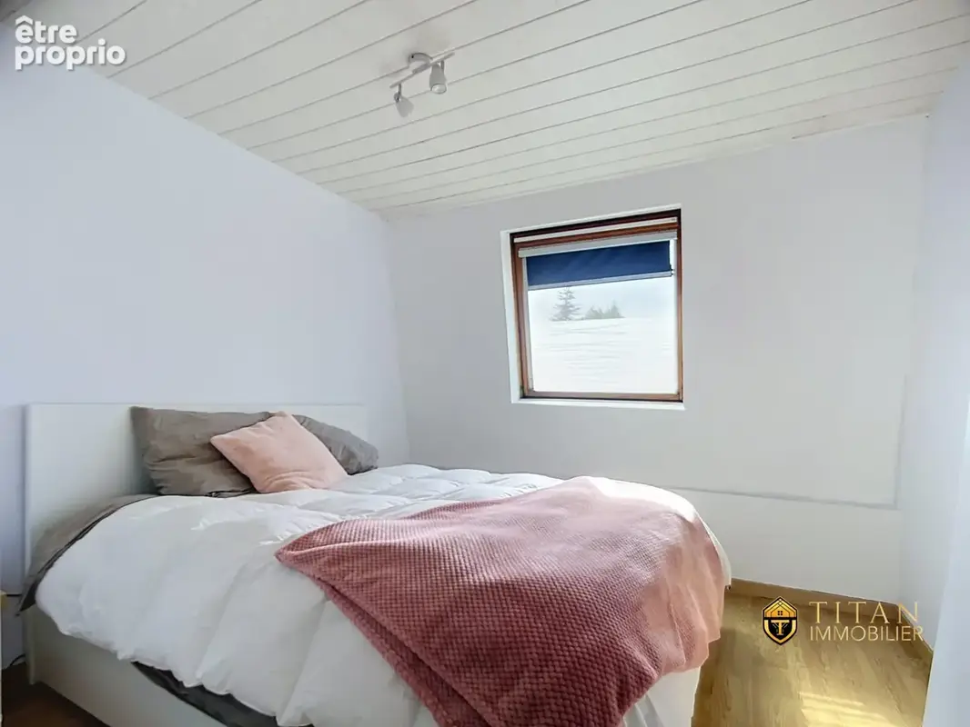 EXCLUSIVITÉ - Maison mitoyenne 88 m²  2 chambres + bureau  Centre-ville Coudekerque-Branche - Titan Immobilier