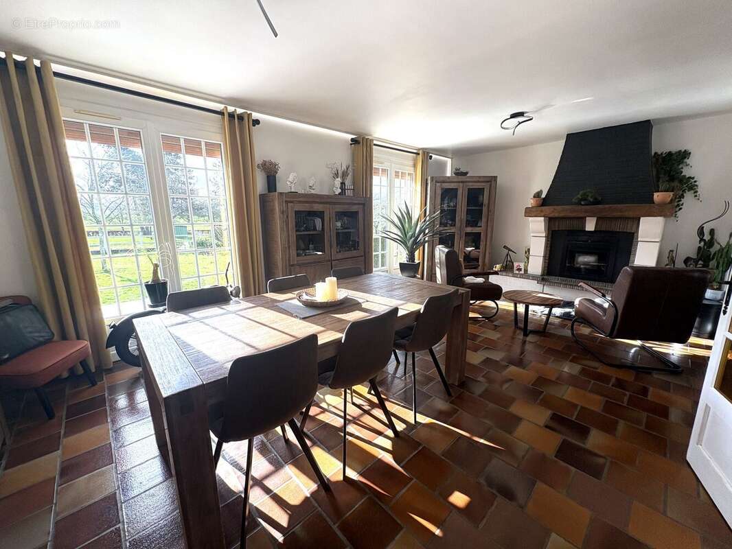 Maison à DOUDEVILLE