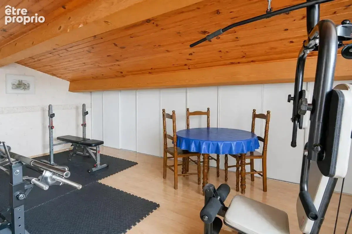 Maison de 6 pièces de 160 m² à Rodilhan - photo 10