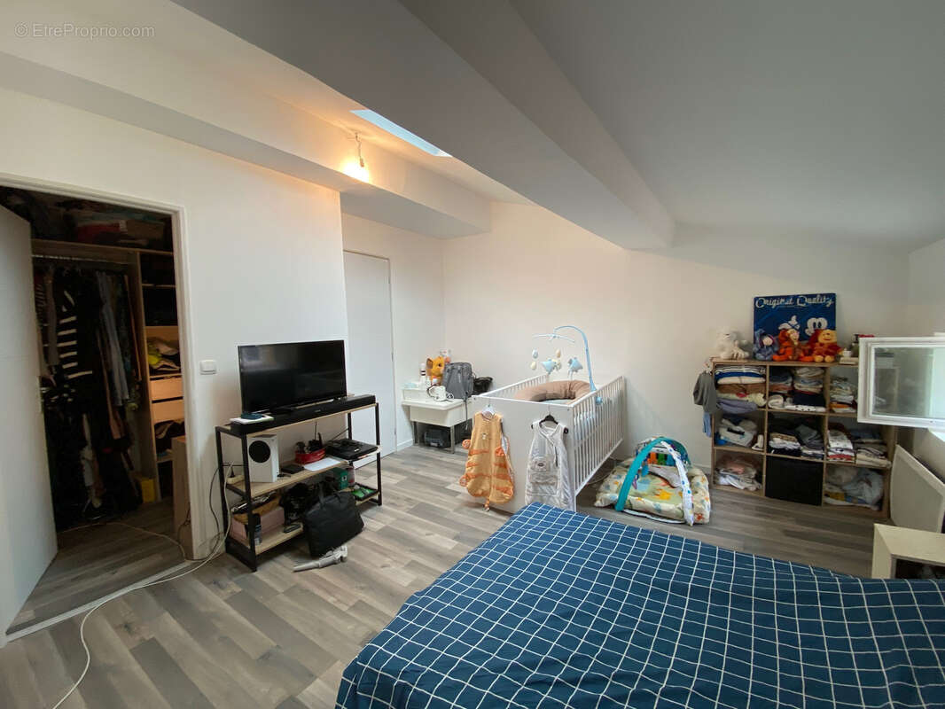 Maison à NISSAN-LEZ-ENSERUNE