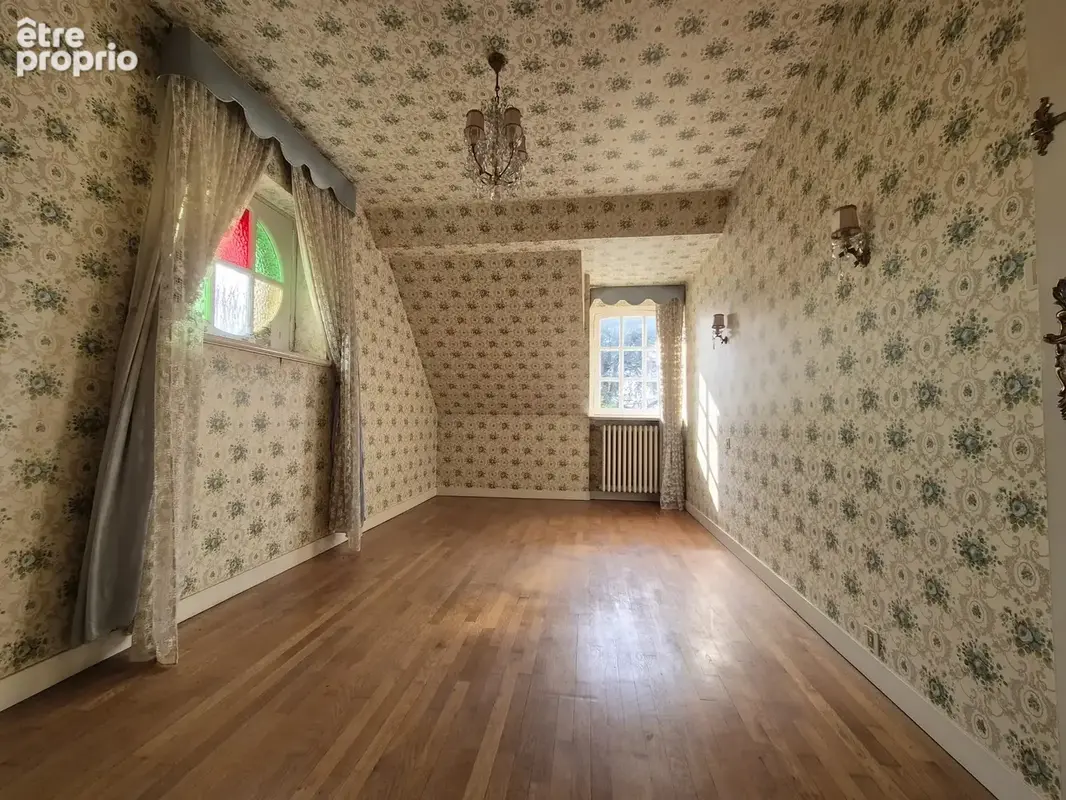 Magnifique propriete a renover avec maison en pierre de 227 m2 habitable sur une parcelle de 3000 m2 avec double garage - photo 11