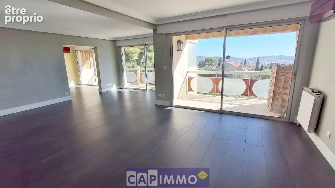 Appartement t5, cave, garage, parking, piscine, 83000 toulon - photo 6