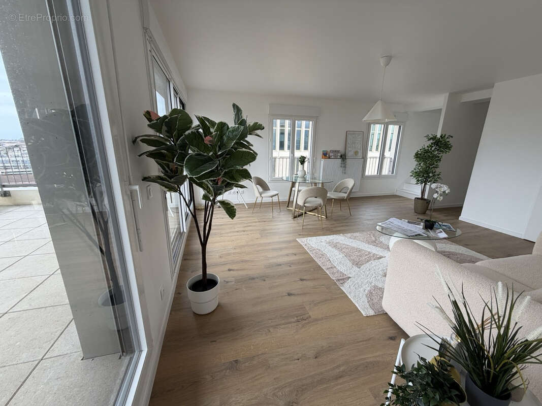 Appartement à BORDEAUX